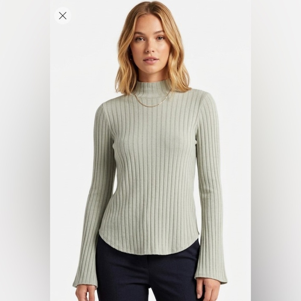 Honey Punch Ribbed Mock Neck Long-Sleeve Top size small